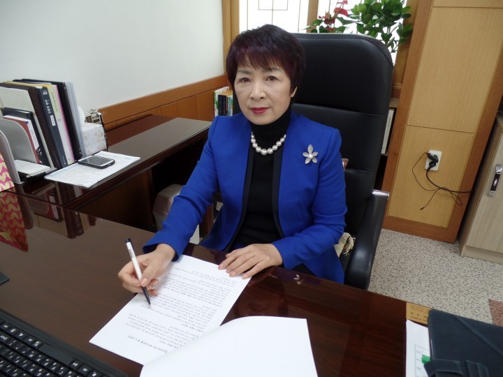 산청군, 민명숙 산청읍장․박대용 신등면장 명예퇴임