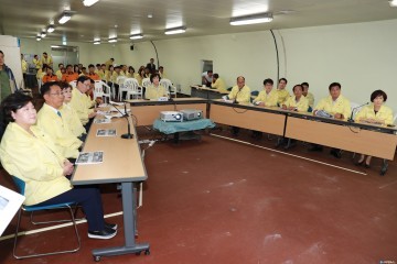 충북도의회 의원 충무시설 방문해 을지훈련 상황  참관하고 관계자들을 격려