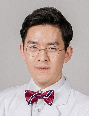 [건강칼럼] 관절염 치료하려다가 과도한 X다리로? 이제 안심
