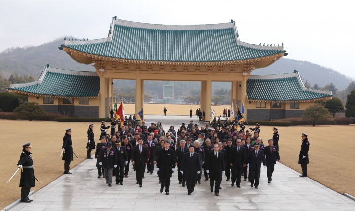 권선택 대전시장, 3·1절 현충원 참배