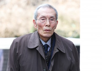 '강제추행 혐의' 배우 오영수 1심서 징역형 집행유예