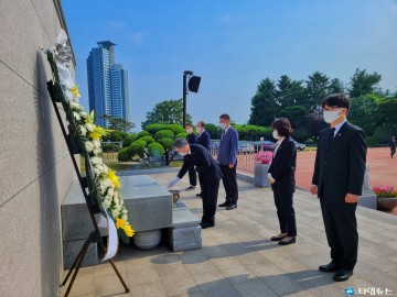충북남부보훈지청, 충혼탑 참배실시