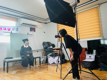 곡성군, 성인문해학습자 졸업앨범 촬영 시작