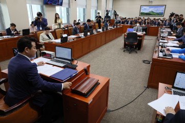 여는 사드 환경평가·야는 日오염수 '각각 공세' 환노위 공방