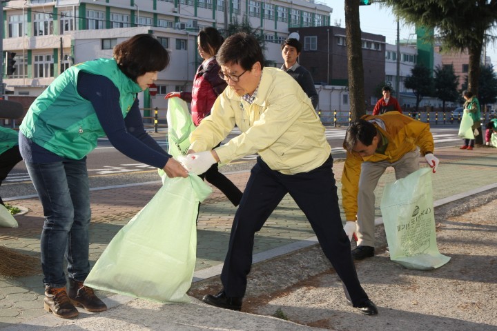 사천시 새마을회 국토대청결 운동