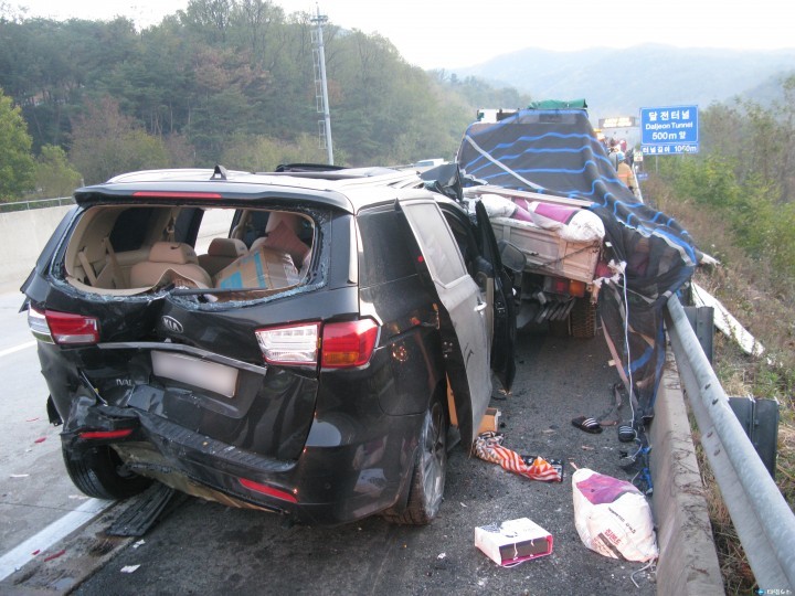 대구 포항고속도로(상행선) 교통사고 발생