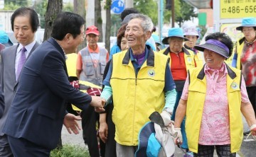 장종태 서구청장, 동네 걸으며 주민 불편사항 챙겨!