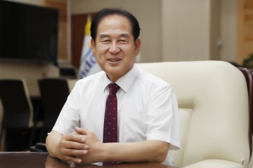 [신년사]김희수 진도군수 "화합하는 군민, 미래로 비상하는 진도"