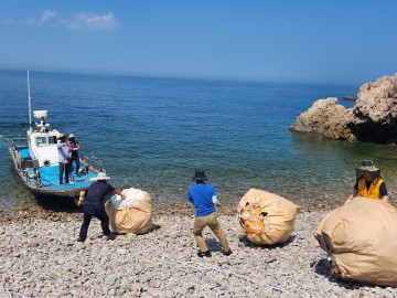 황금산 코끼리바위 해양쓰레기 정화활동 성료