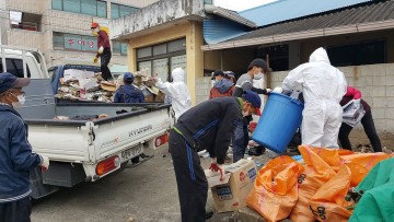쓰레기는 버리고 희망을 쌓아요,사례관리 대상자 주거환경개선 실시