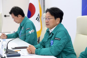 을지연습 최초상황보고회에서 인사말하는 강기정 광주시장