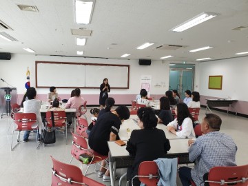 군위군청소년상담복지센터,  부모교육사업 미술치료 실시