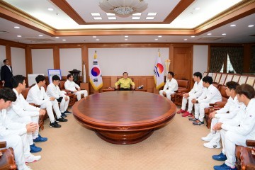테니스 국가대표선수들 세계무대로  비상(飛上)을 위해 김천에서 구슬땀 흘린다! 
