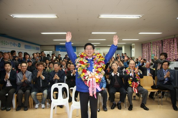 천안병 선거구 초대 국회의원 더불어민주당 양승조 4선의 영광도 함께 