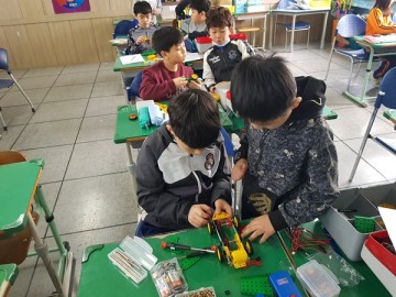 삼은초 과학탐구대회 실시