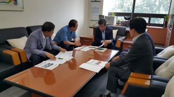 상주발전을 위해 발로뛰는 이정백 상주시장 