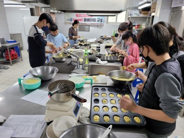 봉화군청소년지원센터 꿈드림 “홈베이킹하며 자기계발해요~”