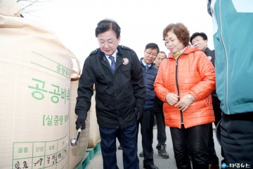 권영세 안동시장, 와룡 공공비축미곡 수매 현장 찾아
