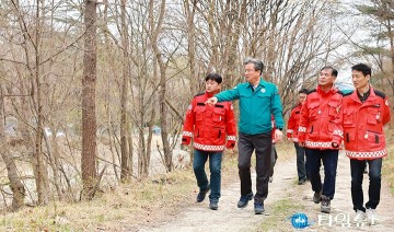 정용래 유성구청장, 산불 대응 현장 점검 “한 순간의 방심도 없어야”
