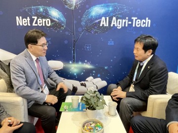 전남대 정성택 총장, 임종인 대통령 사이버특보와 특별 면담