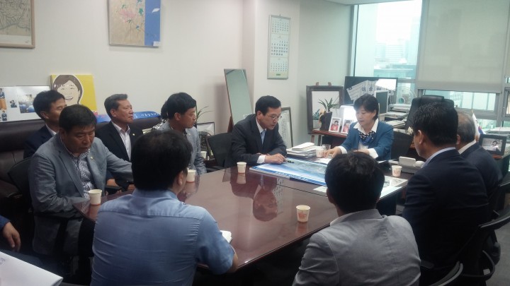 법조타운 사업 추진 촉구 거창군 대표단 국회·법무부 방문