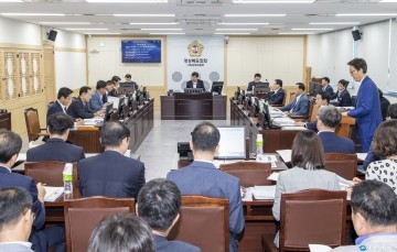 실제 청년 일자리 창출로 연결될 수 있도록 노력해야!