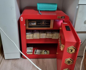  베트남서 2억대 마약 밀수 텔레그램으로 유통 수도권서 '던지기' 수법으로 판매