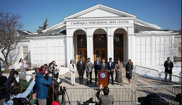 클린턴 전 대통령, 엡스타인 의혹 부인… “범죄 알았다면 신고했을 것”