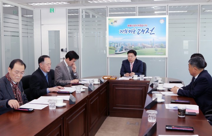 권선택 대전시장, 제3대 명예시장과 시정 대화!