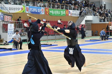  전국 중·고 학생 검도인 청송서 뜨거운 한판 승부 