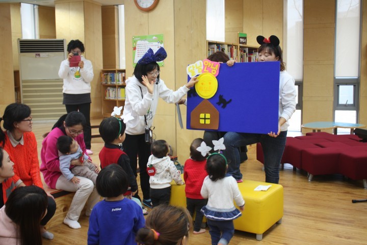 2015 순천시립도서관 '아가에게 책을 선물합시다!'