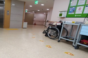 부평소방서, 안전약자 비상구 유도스티커 자율부착 릴레이 이어져