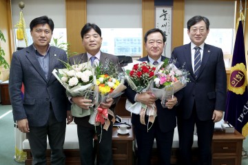 대전시의회 김경시·안필응 의원, 제6회 우수의정대상 수상