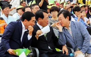 대화 나누는 김경훈·한현택·박수범