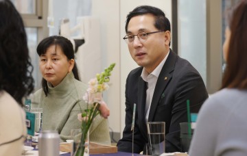 박희조 동구청장, 다문화 부모 간담회서 돌봄·학습 한계 직접 청취