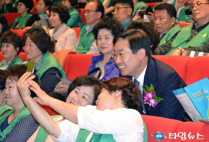 박범계 의원, 사진이 잘 나왔나요!