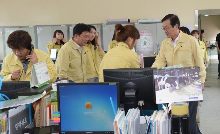 이홍기 거창군수, 보건소 방문해 메르스 대비체제 지도 ․ 점검