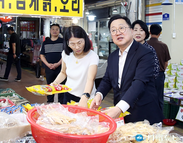 이장우 대전시장, 추석 맞아 전통시장 방문