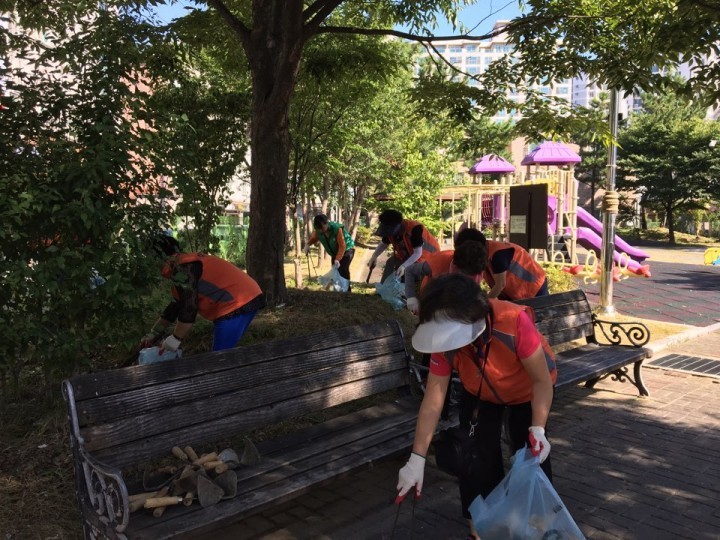군산시 수송동새마을부녀회, 공원돌보미 봉사활동