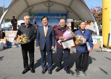 괴산 장연면, 경로잔치 및 주민 한마음 축제 열려