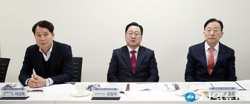 교육발전특구 선정을 위해 한자리에 모인 이상래·이장우·설동호