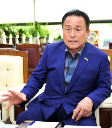 김영만 군위군수, “이제 소모적 논쟁 멈추고, 대구 경북이 힘을 모아야 할 때”