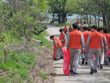 한국타이어, 새봄맞이 환경정화 봉사활동 펼쳐