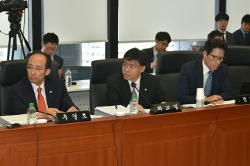최교일 의원, 유일호 경제부총리에 쌀값 대책마련 촉구