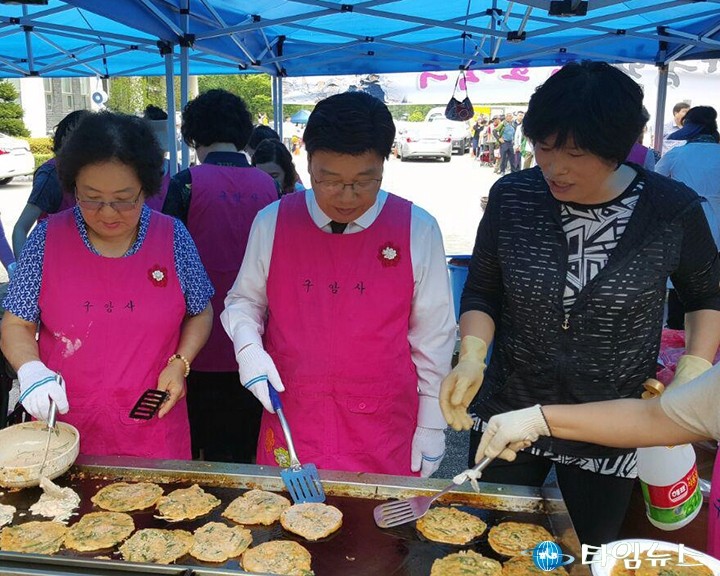 권선택 대전시장, 국수 드세요!
