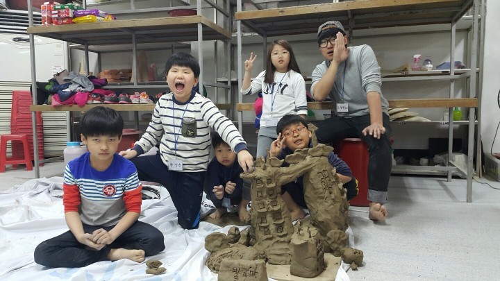 청주시한국공예관 꿈다락 토요문화학교 1기생 작품 전시