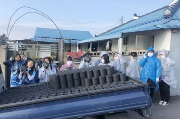 신태인 왕신여고 학생들 사랑 나눔 연탄 봉사 펼쳐