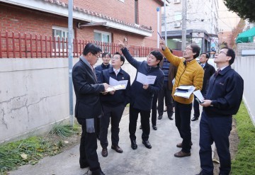 대전 서구의회 도시건설위원회, 한민시장 등 현장점검 실시
