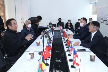 이동환 고양특례시장, 새해 업무 첫날 기업체, 드론앵커센터, 어린이집 방문