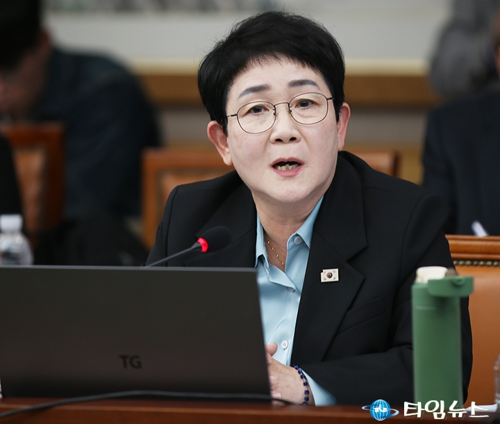 대전 국감 현장, 박정현 의원 “계엄의 밤 11시간”…시장 향한 날선 질의